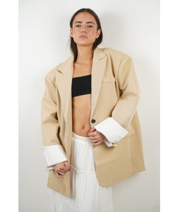 Ness-Blazer ouvre sa boutique